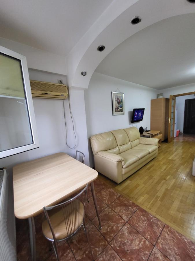 Avrig-Ferdinand Studio Bucarest Esterno foto